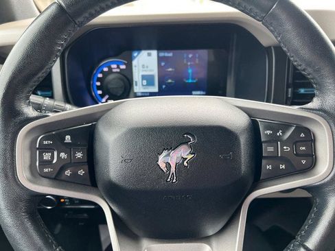 Used 2022 Ford Bronco Wildtrak AWD/4WD image 19