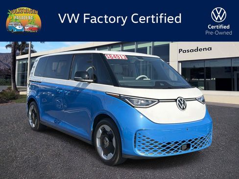 Certified 2025 Volkswagen ID. Buzz Pro S Plus AWD/4WD image 1