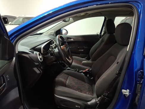 Used 2018 Chevrolet Sonic LT w/ Convenience Package image 13