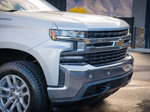 Used 2021 Chevrolet Silverado 1500 LT w/ Safety Package II image 4