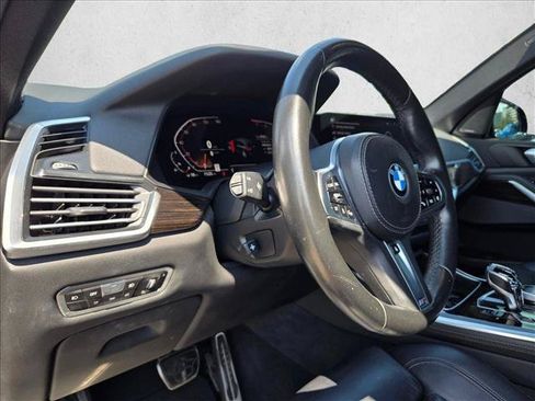 Used 2019 BMW X5 xDrive40i w/ M Sport Package AWD/4WD image 6