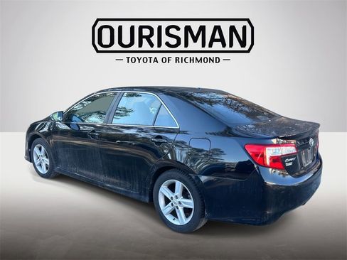 Used 2012 Toyota Camry SE image 5