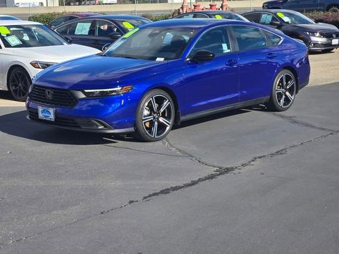 Used 2024 Honda Accord Sport image 8