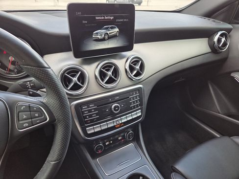 Used 2020 Mercedes-Benz GLA 250 4MATIC image 30