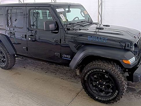 Used 2023 Jeep Wrangler Unlimited w/ Cold Weather Group image 3