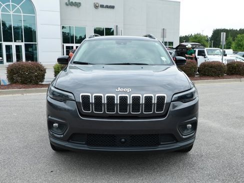 Used 2022 Jeep Cherokee Latitude Lux w/ Mopar Interior Package AWD/4WD image 2