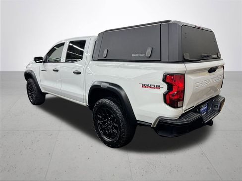Used 2025 Chevrolet Colorado Trail Boss AWD/4WD image 4