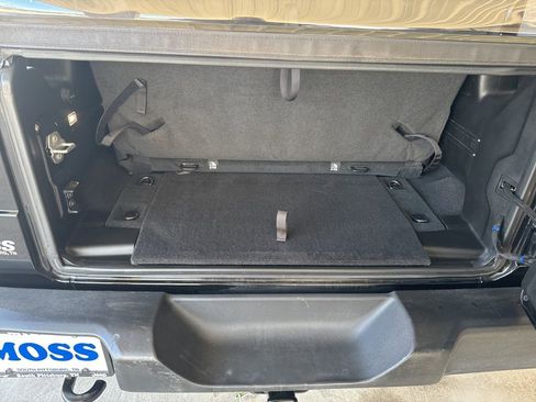 Used 2023 Jeep Wrangler Sport image 21