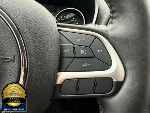 Used 2017 Jeep Compass Latitude w/ Popular Equipment Group AWD/4WD image 11