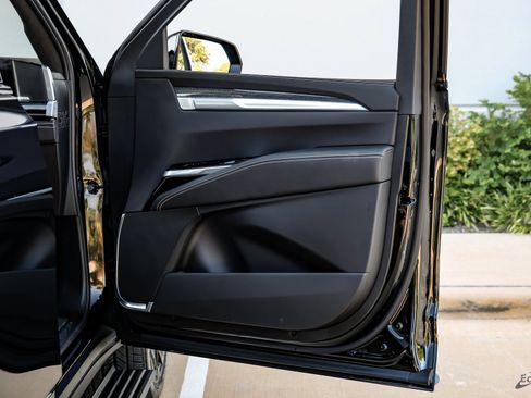 Used 2025 Cadillac Escalade V image 84