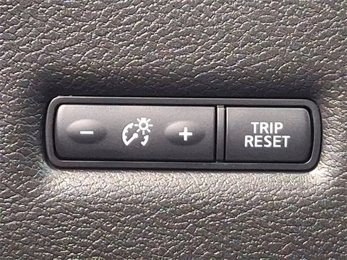 Used 2018 Nissan Murano SL image 23