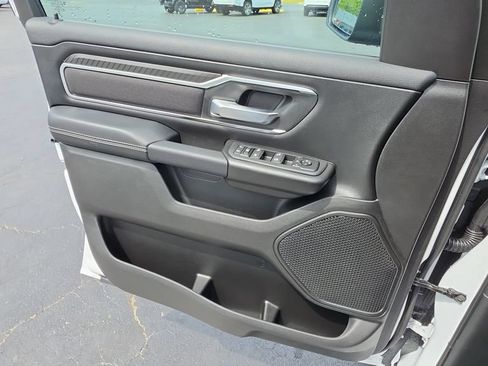 New 2026 RAM 1500 4x4 Crew Cab image 24