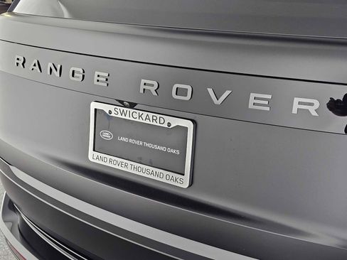 Used 2026 Land Rover Range Rover SE AWD/4WD image 13