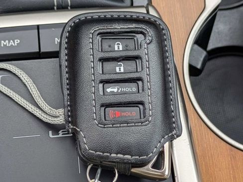 Used 2022 Lexus RX 350 FWD w/ Premium Package image 36