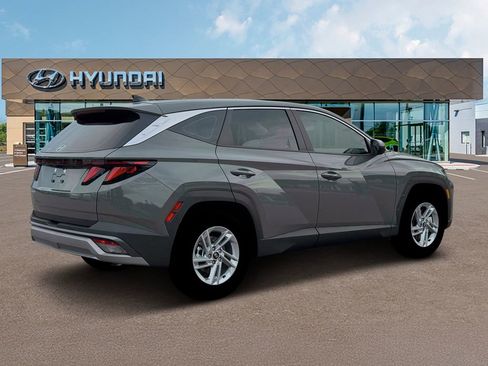 New 2026 Hyundai Tucson SE FWD image 8