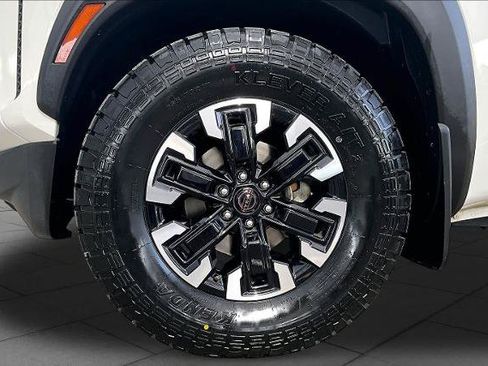 Certified 2022 Nissan Frontier Pro-X RWD image 11
