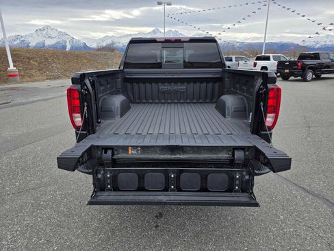 Used 2022 GMC Sierra 1500 Elevation w/ Elevation Premium Package AWD/4WD image 14