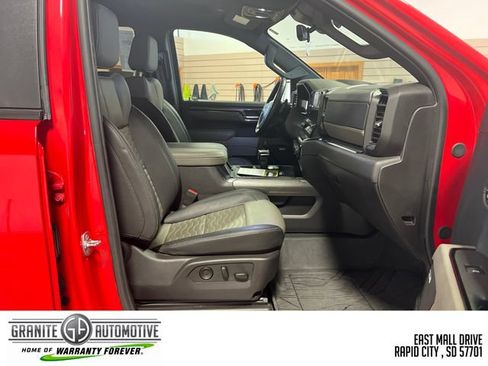 Used 2025 Chevrolet Silverado 1500 ZR2 w/ Technology Package AWD/4WD image 35