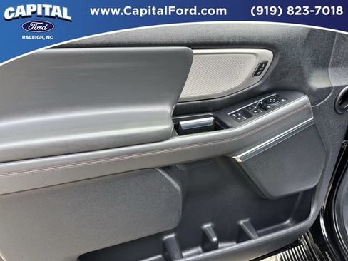 Certified 2025 Ford Expedition Active AWD/4WD image 20