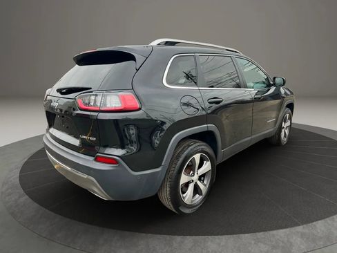 Used 2019 Jeep Cherokee Limited w/ Luxury Group image 5