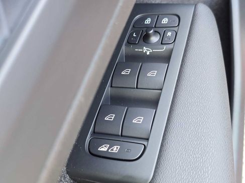 Certified 2023 Volvo C40 P8 Recharge Plus w/ Climate Package AWD/4WD image 22