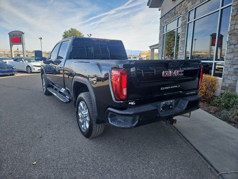 Used 2020 GMC Sierra 2500 Denali w/ Denali Ultimate Package image 3