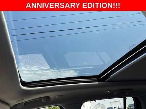 Used 2023 Jeep Grand Cherokee 30th Anniversary AWD/4WD image 33