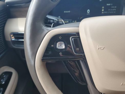 Used 2022 Lincoln Corsair Reserve w/ Elements Package FWD image 20