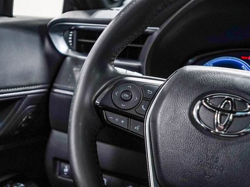 Certified 2024 Toyota Venza Limited image 17