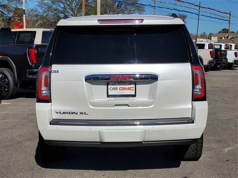 Used 2019 GMC Yukon XL Denali w/ Denali Ultimate Package image 5