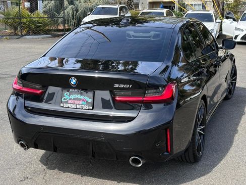 Used 2023 BMW 330i Sedan w/ M Sport Package image 9