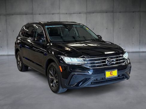 Used 2023 Volkswagen Tiguan SE FWD image 7