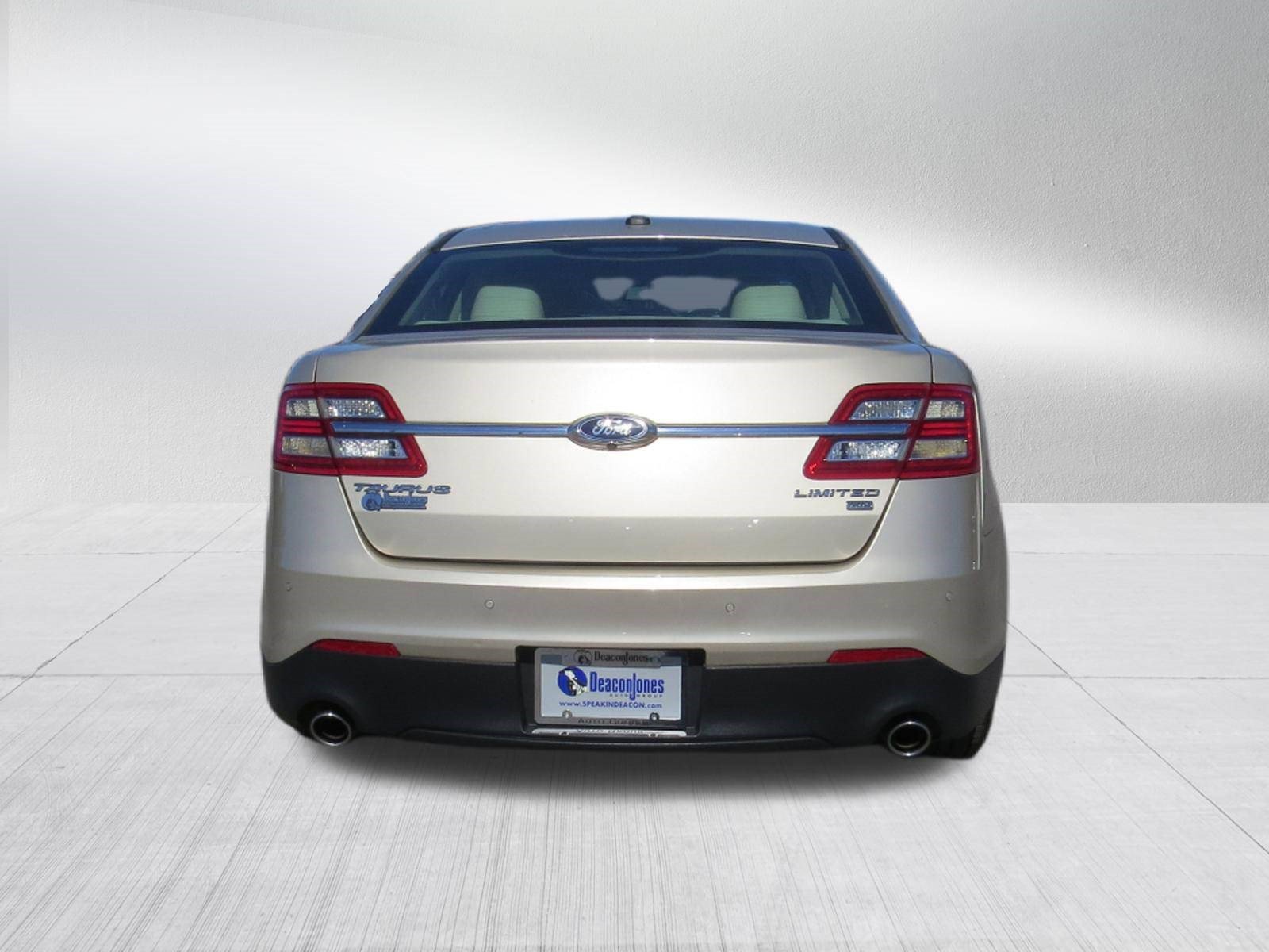 Used 2017 Ford Taurus Limited AWD/4WD image 4