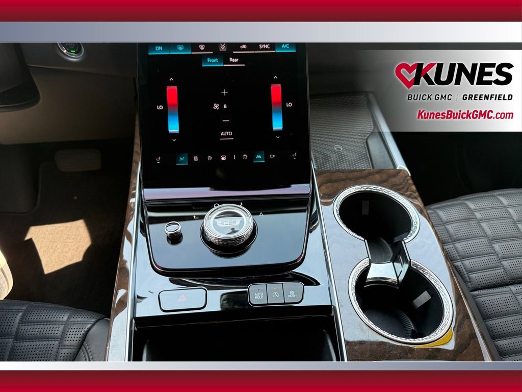 Used 2025 Cadillac Escalade Sport Platinum w/ LPO, Floor Liner Package AWD/4WD image 29