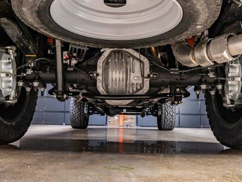 Used 2026 Ford F450 Platinum w/ FX4 Off-Road Package image 15