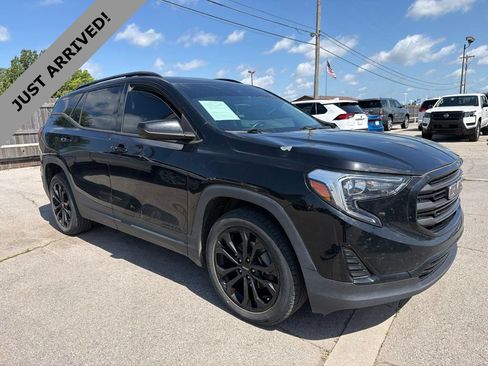 Used 2020 GMC Terrain SLE w/ Elevation Edition FWD image 3
