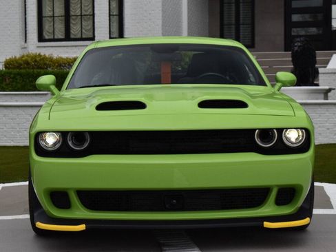 Used 2023 Dodge Challenger SRT Hellcat RWD image 8