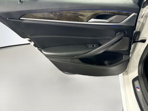 Used 2019 BMW 540i w/ M Sport Package RWD image 26