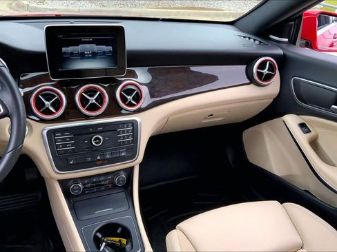 Used 2016 Mercedes-Benz CLA 250 4MATIC image 7