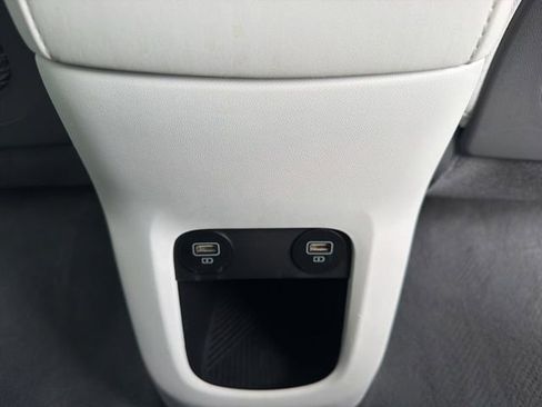 Used 2023 Hyundai Ioniq 5 Limited AWD/4WD image 16