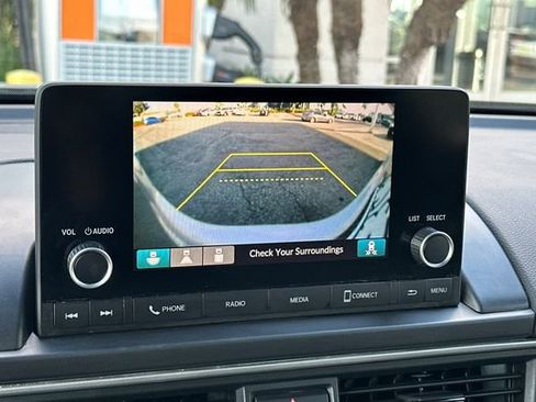 Certified 2023 Honda Pilot Sport image 25