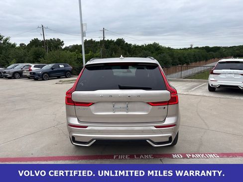 Certified 2025 Volvo XC60 B5 Plus AWD/4WD image 6