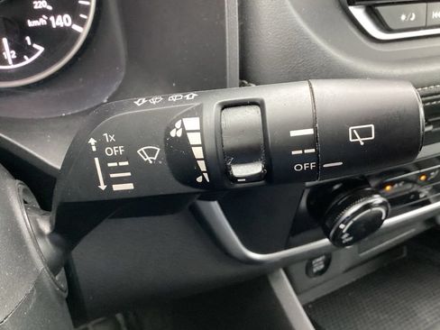 Used 2024 Nissan Rogue S FWD image 28
