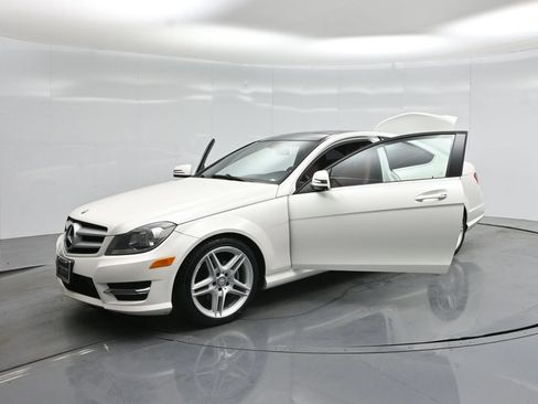 Used 2013 Mercedes-Benz C 250 Coupe image 24