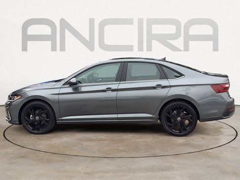 New 2026 Volkswagen Jetta SE FWD image 5
