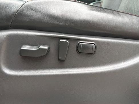 Used 2019 Nissan Armada Platinum image 31