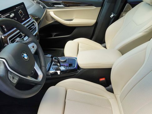 Used 2024 BMW X3 xDrive30i w/ Premium Package AWD/4WD image 11