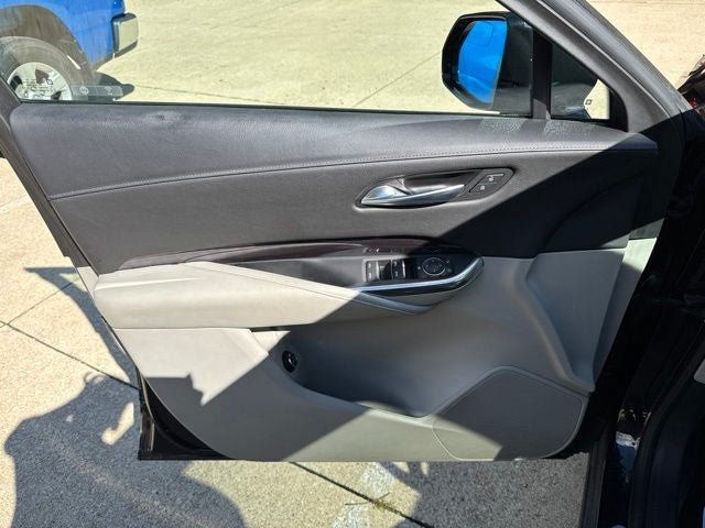 Used 2021 Cadillac XT4 Luxury FWD image 7