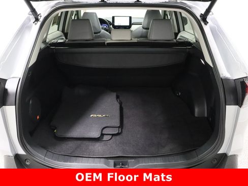 Used 2024 Toyota RAV4 Limited image 35