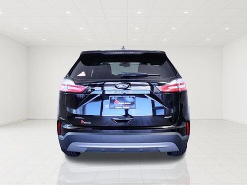 Certified 2024 Ford Edge SEL w/ Convenience Package AWD/4WD image 5